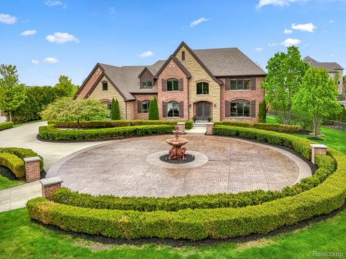 48892 Barola Ct, Northville, MI, 48167-9386 | Card Image