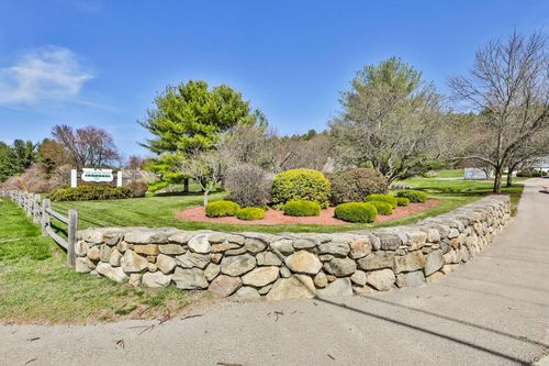 37 Cadogan Way, Nashua, NH, 03062-2255 | Card Image