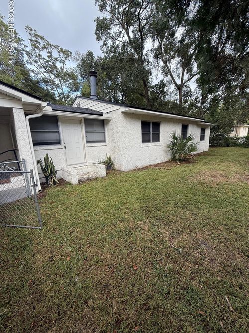 4515 Spring Glen Rd, Jacksonville, FL, 32207-6868 | Card Image