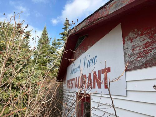 {{alt}} | Card Image