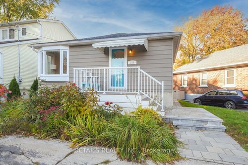 334 Rockhurst Rd, Ottawa, ON, K1Y0G4 | Card Image