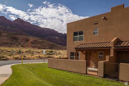 17-a4-3853 S Red Valley Cir, Moab, UT, 84532-3151 | Card Image