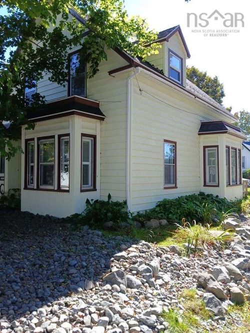 3 Breakwater Lane, Brooklyn, NS, B0J1H0 | Card Image