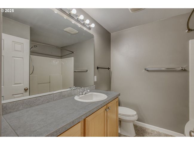 UNIT-103 - 8800 Sw 147 Th Ter, Condo with 2 bedrooms, 3 bathrooms and 2 parking in Beaverton OR | Image 14