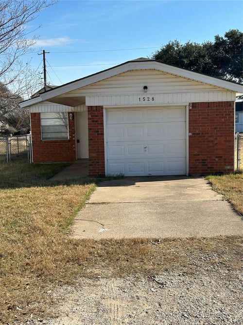 1528 Coral Cut Off, Pelican Bay, TX, 76020 | Card Image