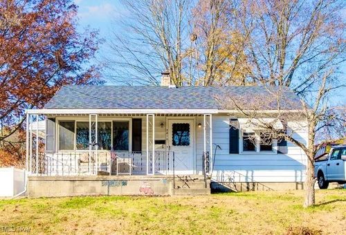 2610 11th St, Cuyahoga Falls, OH, 44221-2451 | Card Image