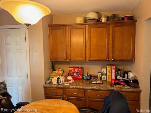 37 Maple Valley St, Sandusky, MI, 48471-1216 | Card Image