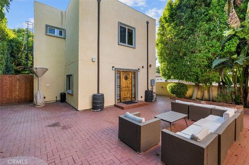 17966 Palora St, Encino, CA, 91316-4240 | Card Image