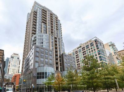 1504 - 10 Bellair St, Condo with 2 bedrooms, 2 bathrooms and 1 parking in Toronto ON | Image 1