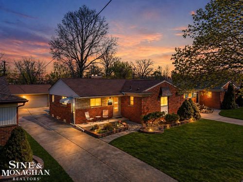 28300 Mackenzie Dr, Westland, MI, 48185-1876 | Card Image