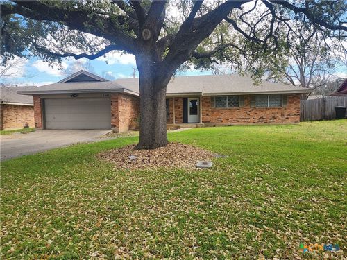 2909 Oakdale Dr, Temple, TX, 76502-1709 | Card Image