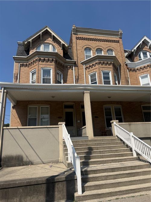 2-216 N 4th St, Allentown, PA, 18102-3057 | Card Image