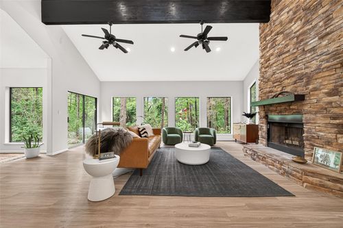 41 Creek Forest Ln, Conroe, TX, 77384-3111 | Card Image