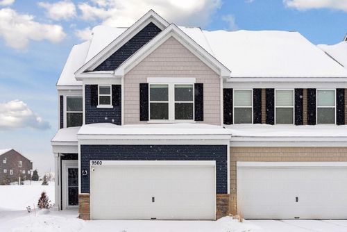 9560 4th St N, Lake Elmo, MN, 55042-4522 | Card Image