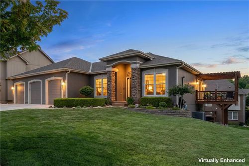 19556 W 105th Ter, Olathe, KS, 66061-7520 | Card Image