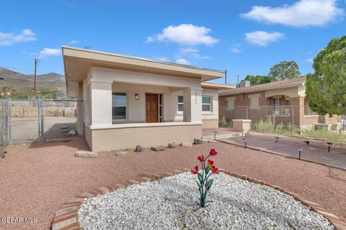 2723 Grant Ave, El Paso, TX, 79930-2731 | Card Image