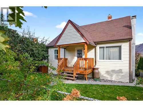 936 Nicola St, Kamloops, BC, V2C2R9 | Card Image
