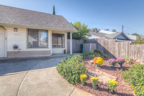 3330 Meadow Ct, Rescue, CA, 95672-9456 | Card Image