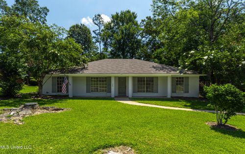 155 Forest Ridge Dr, Brandon, MS, 39042-2031 | Card Image