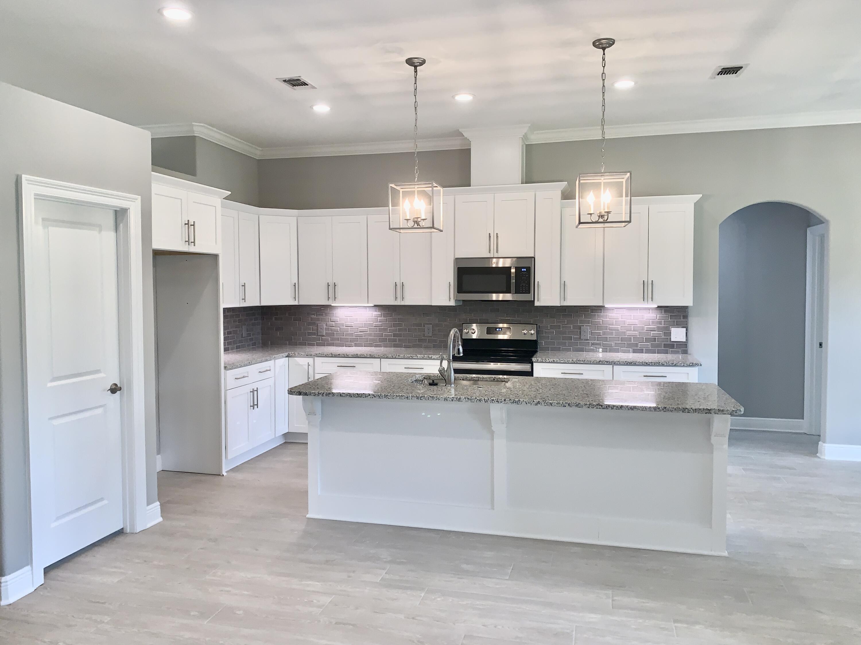 Bluefish Rd, Navarre, FL 32566