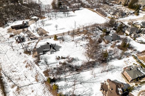 10s641 Garfield Ave, Burr Ridge, IL, 60527-6317 | Card Image