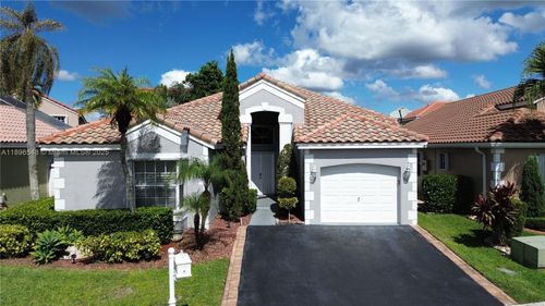 366 Bedford Ave, Weston, FL, 33326-2970 | Card Image