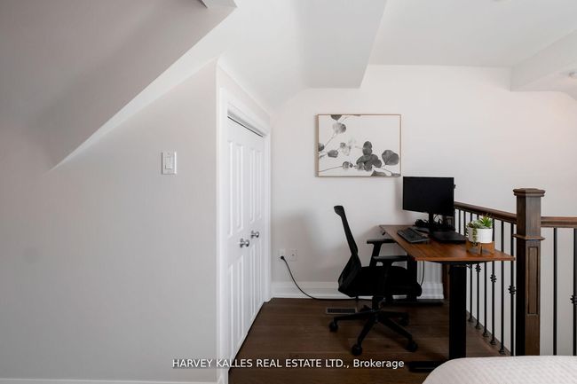 65 Tiverton Ave, House other with 3 bedrooms, 2 bathrooms and 2 parking in Toronto ON | Image 30