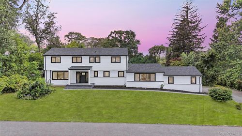 14 Lakeville Dr, Roslyn, NY, 11576-2515 | Card Image