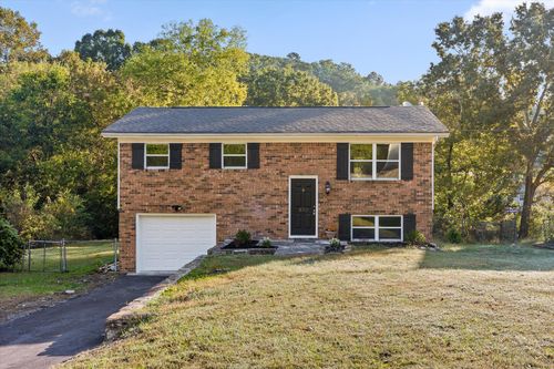 433 Sevier St, Hixson, TN, 37343-1652 | Card Image
