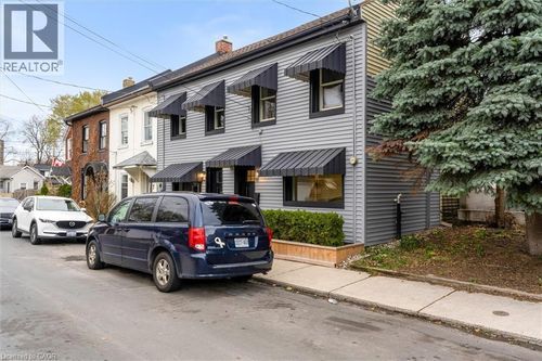11 Ford St, Hamilton, ON, L8N2P4 | Card Image