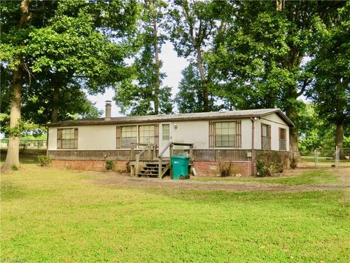 2023 Benaja Rd, Reidsville, NC, 27320-7690 | Card Image