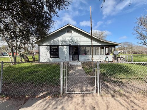 326 W 2nd Street, Freeport, TX, 77541 | Card Image