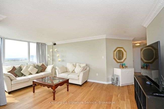 2407 - 8 Lisa St, Condo with 3 bedrooms, 2 bathrooms and null parking in Brampton ON | Image 4