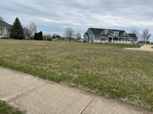 2802 River Birch Ln, Urbana, IL, 61802-9450 | Card Image