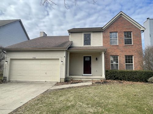 7735 Schoolway Ct, Dublin, OH, 43016-8201 | Card Image