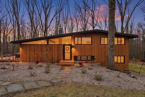 5 Gould Rd, Lexington, MA, 02420-1003 | Card Image