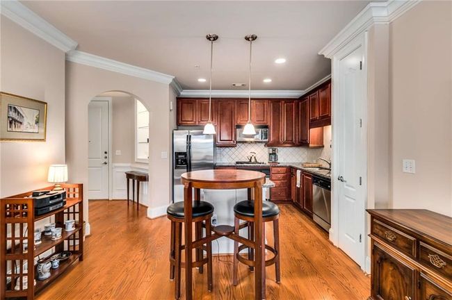 APT-1209 - 2300 Peachford Rd, Condo with 2 bedrooms, 2 bathrooms and 1 parking in Dunwoody GA | Image 8