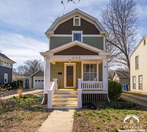 633 Alabama St, Lawrence, KS, 66044-2317 | Card Image
