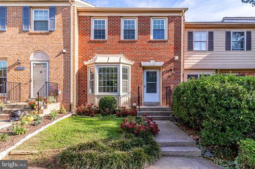 9911 Whitewater Dr, BURKE, VA, 22015-1838 | Card Image