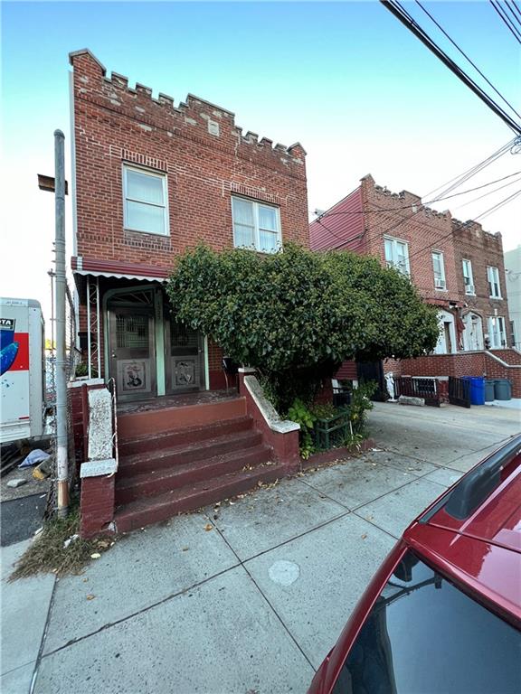 67th St, Brooklyn, NY 11219