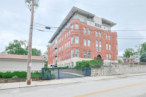 2700 Ashland Ave, Cincinnati, OH, 45206-1789 | Card Image