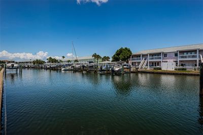 F - 4834 Beach Drive Se, Condo with 1 bedrooms, 1 bathrooms and null parking in St Petersburg FL | Image 3