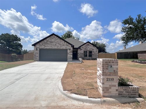 2110 Ridgewood Dr, Bridgeport, TX, 76426-3342 | Card Image