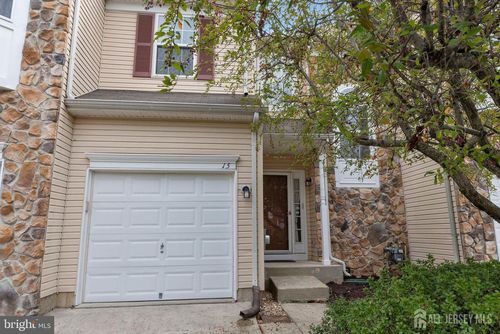 15 Wyndham Ct, Bordentown, NJ, 08505-3181 | Card Image