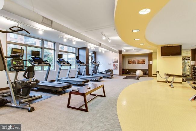 UNIT-851 - 3650 S Glebe Rd, Condo with 2 bedrooms, 2 bathrooms and null parking in ARLINGTON VA | Image 38