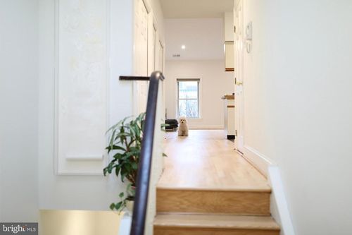 apt-e-1631 Green St, PHILADELPHIA, PA, 19130-3958 | Card Image