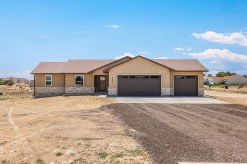 2094 W Woodstock Pl, Pueblo West, CO, 81007-6211 | Card Image