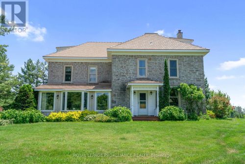 110 Kilmarnock Rd, Smiths Falls, ON, K7A5B8 | Card Image