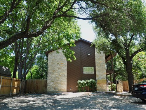 apt-203-5701 Woodrow Ave, Austin, TX, 78756-1422 | Card Image