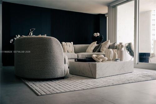 ste-39-40-1717 N Bayshore Dr, MIAMI, FL, 33132-1107 | Card Image